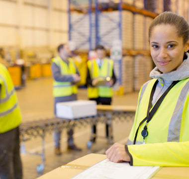 Soluții inteligente de depozitare pentru paleți